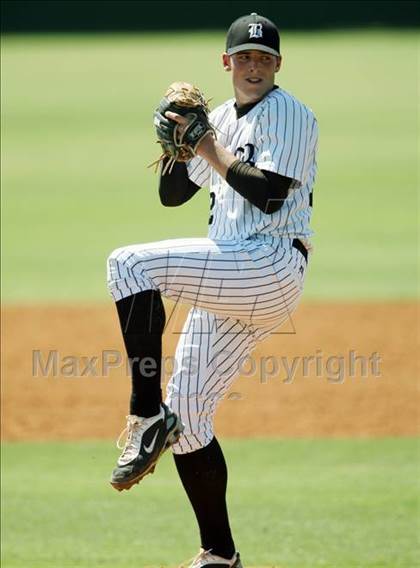 Thumbnail 2 in Hendrickson vs. Bowie photogallery.