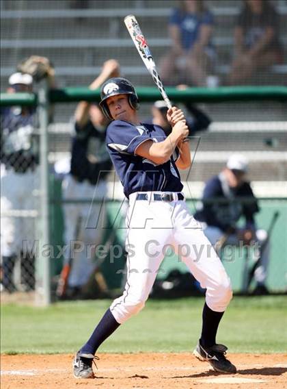 Thumbnail 1 in Hendrickson vs. Bowie photogallery.