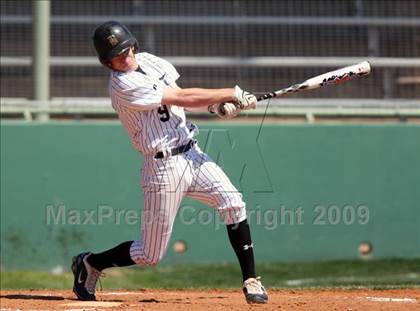 Thumbnail 1 in Hendrickson vs. Bowie photogallery.