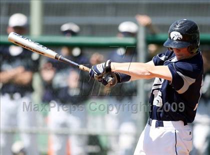 Thumbnail 3 in Hendrickson vs. Bowie photogallery.