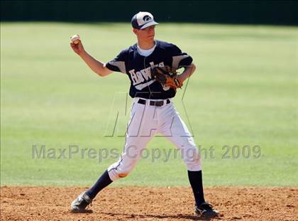 Thumbnail 2 in Hendrickson vs. Bowie photogallery.