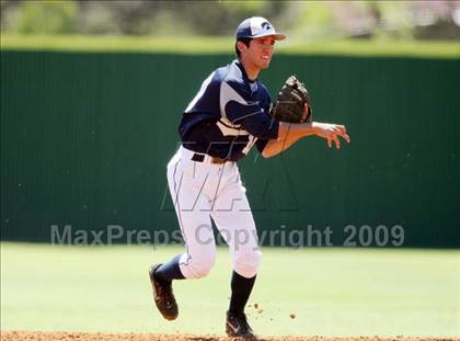 Thumbnail 1 in Hendrickson vs. Bowie photogallery.