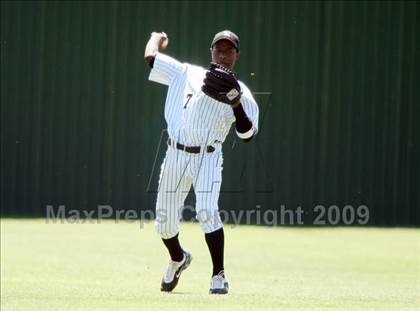 Thumbnail 1 in Hendrickson vs. Bowie photogallery.