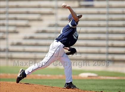 Thumbnail 1 in Hendrickson vs. Bowie photogallery.