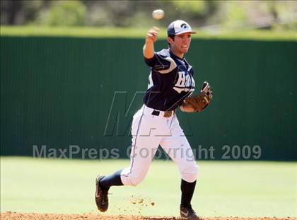 Thumbnail 3 in Hendrickson vs. Bowie photogallery.