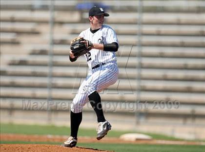 Thumbnail 1 in Hendrickson vs. Bowie photogallery.