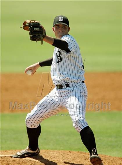 Thumbnail 3 in Hendrickson vs. Bowie photogallery.