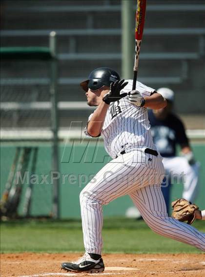 Thumbnail 1 in Hendrickson vs. Bowie photogallery.