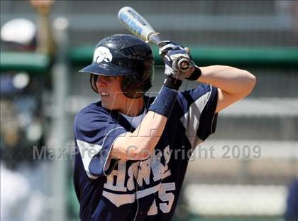 Thumbnail 2 in Hendrickson vs. Bowie photogallery.