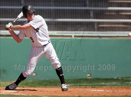 Thumbnail 1 in Hendrickson vs. Bowie photogallery.