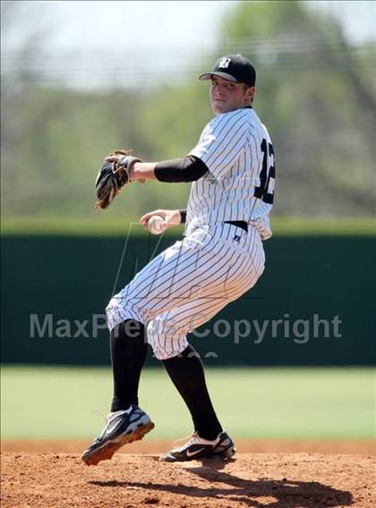 Thumbnail 1 in Hendrickson vs. Bowie photogallery.