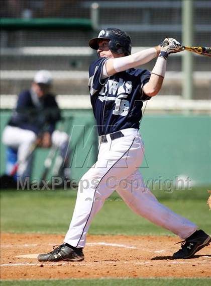 Thumbnail 3 in Hendrickson vs. Bowie photogallery.