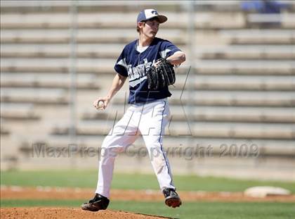 Thumbnail 1 in Hendrickson vs. Bowie photogallery.