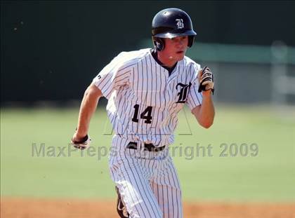 Thumbnail 3 in Hendrickson vs. Bowie photogallery.