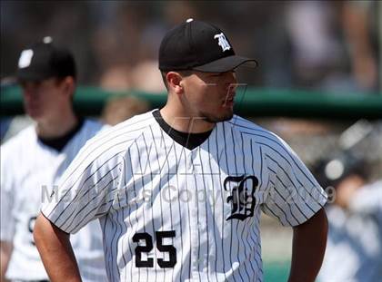 Thumbnail 3 in Hendrickson vs. Bowie photogallery.