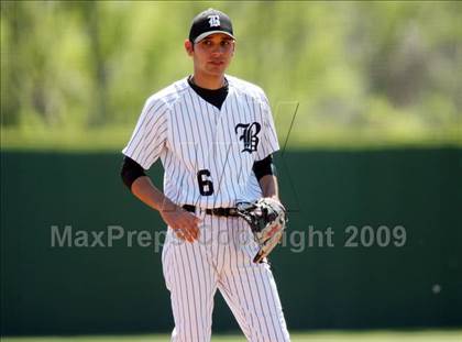 Thumbnail 1 in Hendrickson vs. Bowie photogallery.