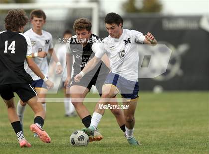 Thumbnail 3 in Meridian vs. Bishop Kelly photogallery.