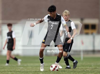 Thumbnail 3 in Meridian vs. Bishop Kelly photogallery.