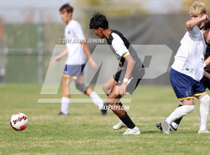 Thumbnail 3 in Meridian vs. Bishop Kelly photogallery.