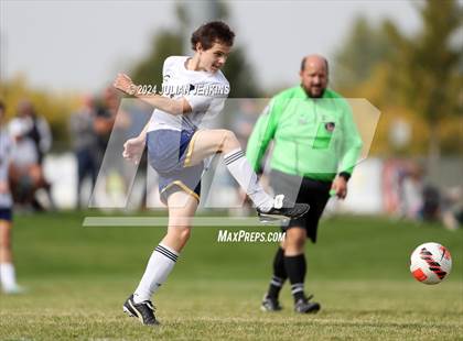 Thumbnail 1 in Meridian vs. Bishop Kelly photogallery.