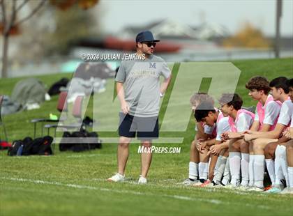 Thumbnail 3 in Meridian vs. Bishop Kelly photogallery.