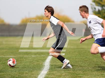 Thumbnail 2 in Meridian vs. Bishop Kelly photogallery.