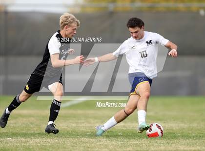 Thumbnail 1 in Meridian vs. Bishop Kelly photogallery.