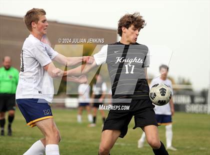 Thumbnail 2 in Meridian vs. Bishop Kelly photogallery.