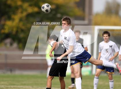 Thumbnail 2 in Meridian vs. Bishop Kelly photogallery.