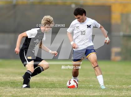 Thumbnail 3 in Meridian vs. Bishop Kelly photogallery.