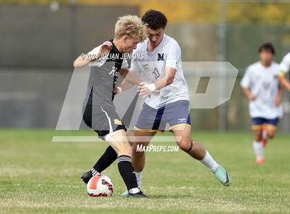 Thumbnail 2 in Meridian vs. Bishop Kelly photogallery.