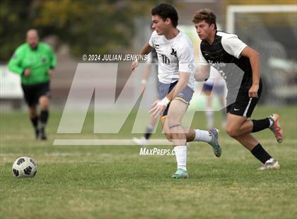 Thumbnail 1 in Meridian vs. Bishop Kelly photogallery.