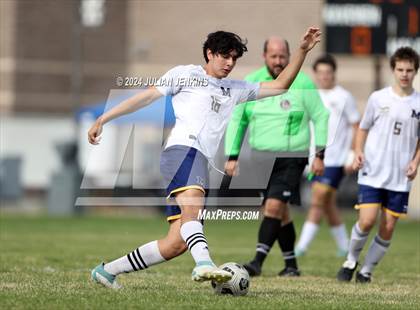 Thumbnail 2 in Meridian vs. Bishop Kelly photogallery.