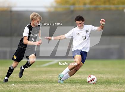 Thumbnail 3 in Meridian vs. Bishop Kelly photogallery.
