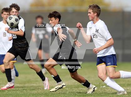 Thumbnail 3 in Meridian vs. Bishop Kelly photogallery.