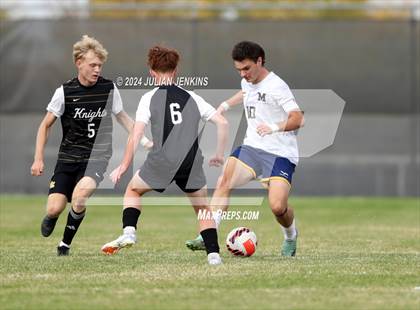 Thumbnail 2 in Meridian vs. Bishop Kelly photogallery.