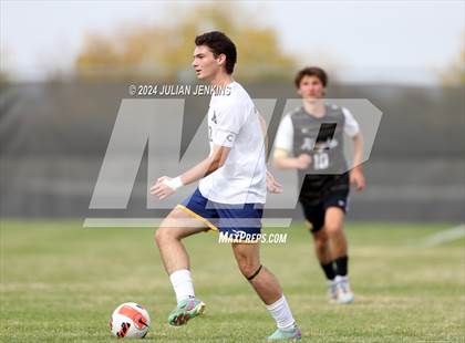 Thumbnail 2 in Meridian vs. Bishop Kelly photogallery.