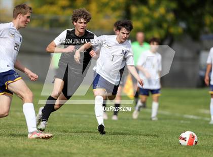 Thumbnail 1 in Meridian vs. Bishop Kelly photogallery.
