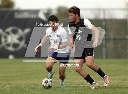 Thumbnail 2 in Meridian vs. Bishop Kelly photogallery.