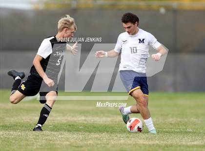 Thumbnail 3 in Meridian vs. Bishop Kelly photogallery.