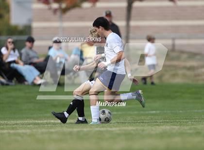 Thumbnail 2 in Meridian vs. Bishop Kelly photogallery.