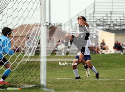 Thumbnail 2 in Meridian vs. Bishop Kelly photogallery.