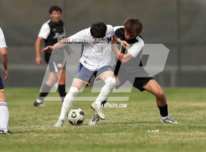 Thumbnail 1 in Meridian vs. Bishop Kelly photogallery.