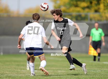 Thumbnail 2 in Meridian vs. Bishop Kelly photogallery.