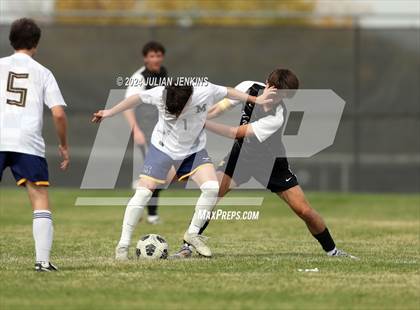 Thumbnail 1 in Meridian vs. Bishop Kelly photogallery.