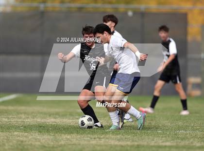 Thumbnail 1 in Meridian vs. Bishop Kelly photogallery.