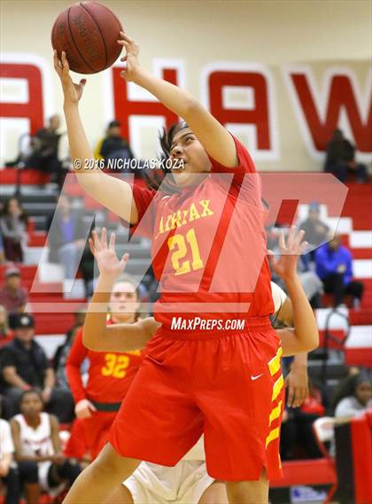 Thumbnail 2 in Fairfax vs. Redondo Union (Battle of the Beach) photogallery.