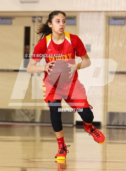 Thumbnail 3 in Fairfax vs. Redondo Union (Battle of the Beach) photogallery.
