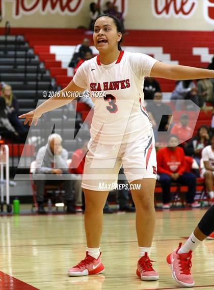 Thumbnail 2 in Fairfax vs. Redondo Union (Battle of the Beach) photogallery.