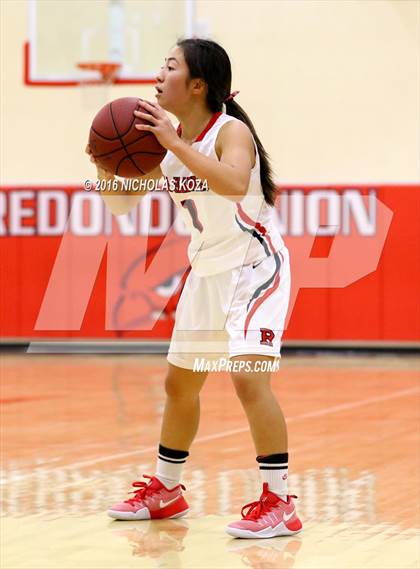 Thumbnail 3 in Fairfax vs. Redondo Union (Battle of the Beach) photogallery.
